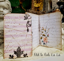 Load image into Gallery viewer, PETITE BEE TAG JOURNAL- HANDCRAFTED